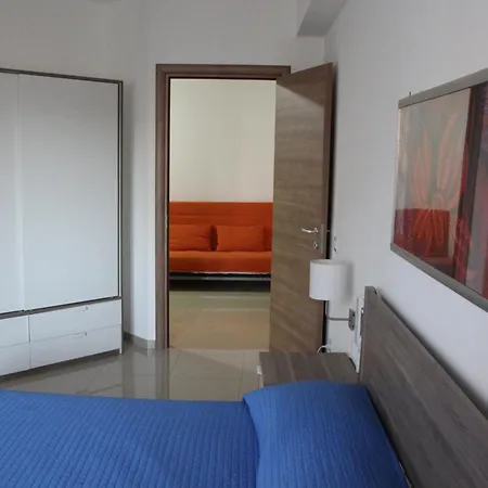 Ideal Aparthotel *