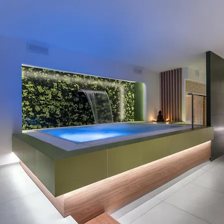 Aparthotel Ideal &