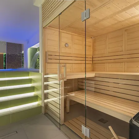 Aparthotel Ideal &