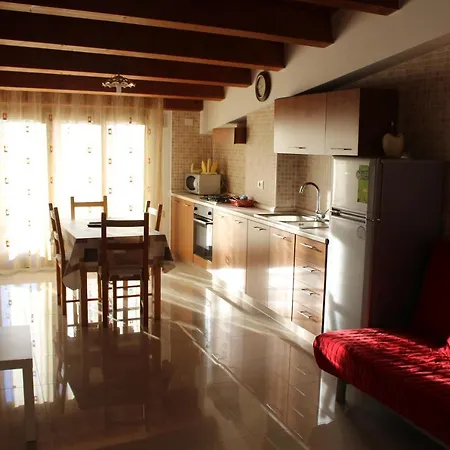 Ideal * Alcamo