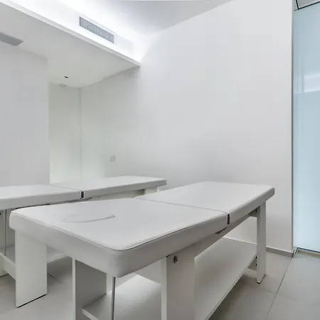 Ideal & Aparthotel 4*